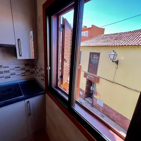 Lovely Spacious In The Center -